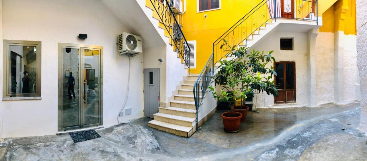 Casa Vacanza Resilienza Marsala Bagian luar foto